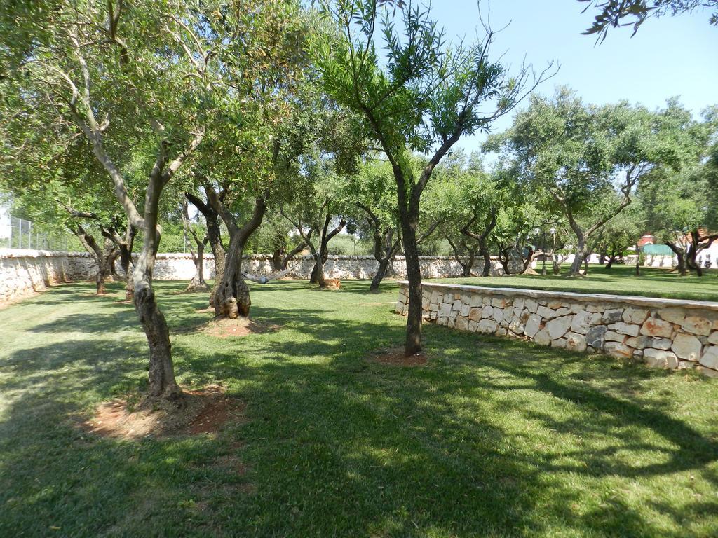 I Trulli Del Nonno Michele Guest House Alberobello Bagian luar foto