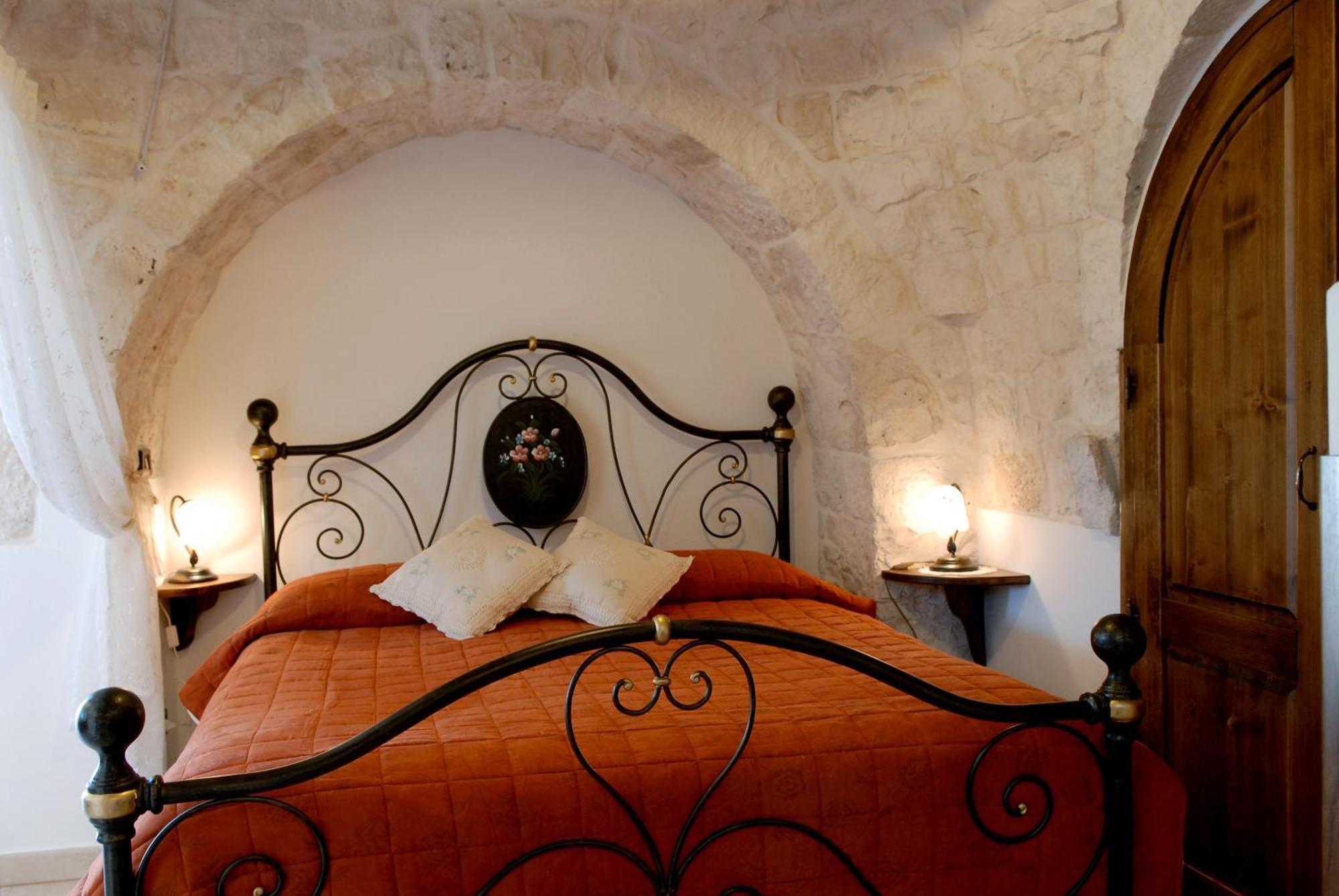 I Trulli Del Nonno Michele Guest House Alberobello Ruang foto