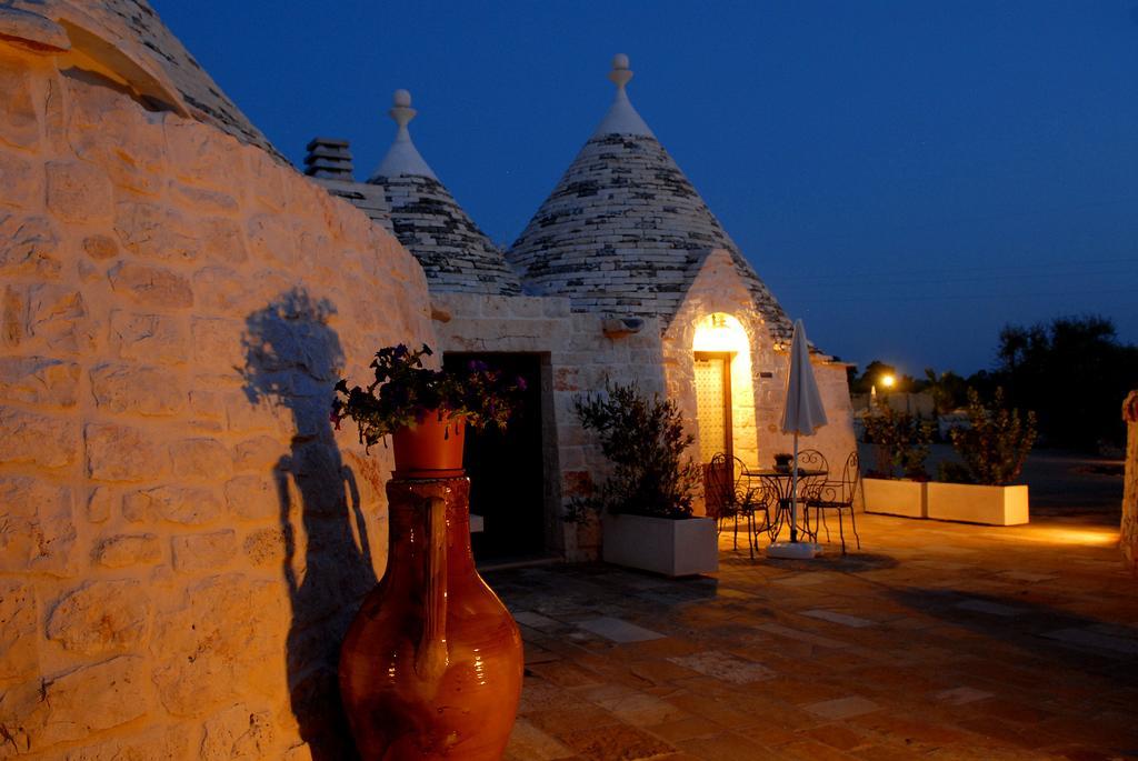 I Trulli Del Nonno Michele Guest House Alberobello Bagian luar foto