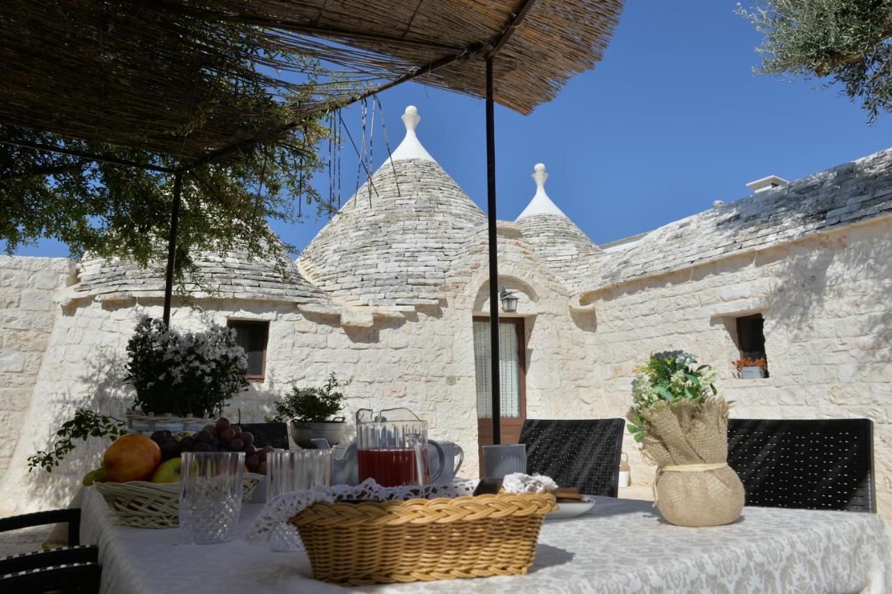 I Trulli Del Nonno Michele Guest House Alberobello Bagian luar foto