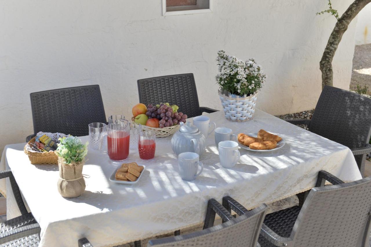 I Trulli Del Nonno Michele Guest House Alberobello Bagian luar foto